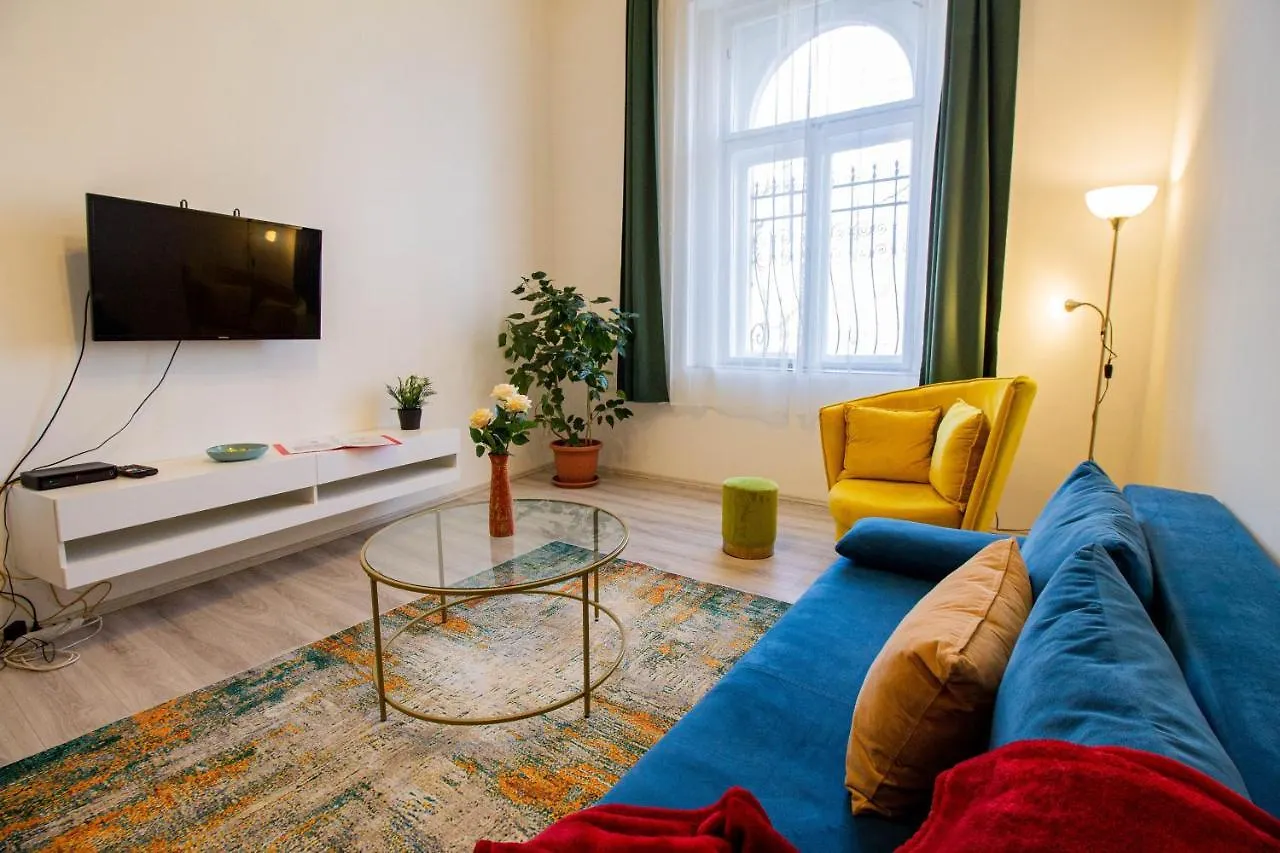 The River Budapest Apartment